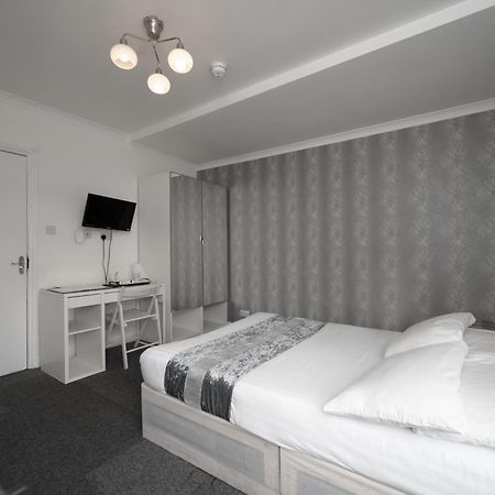 Flexistay Tulsi Aparthotel Croydon Buitenkant foto