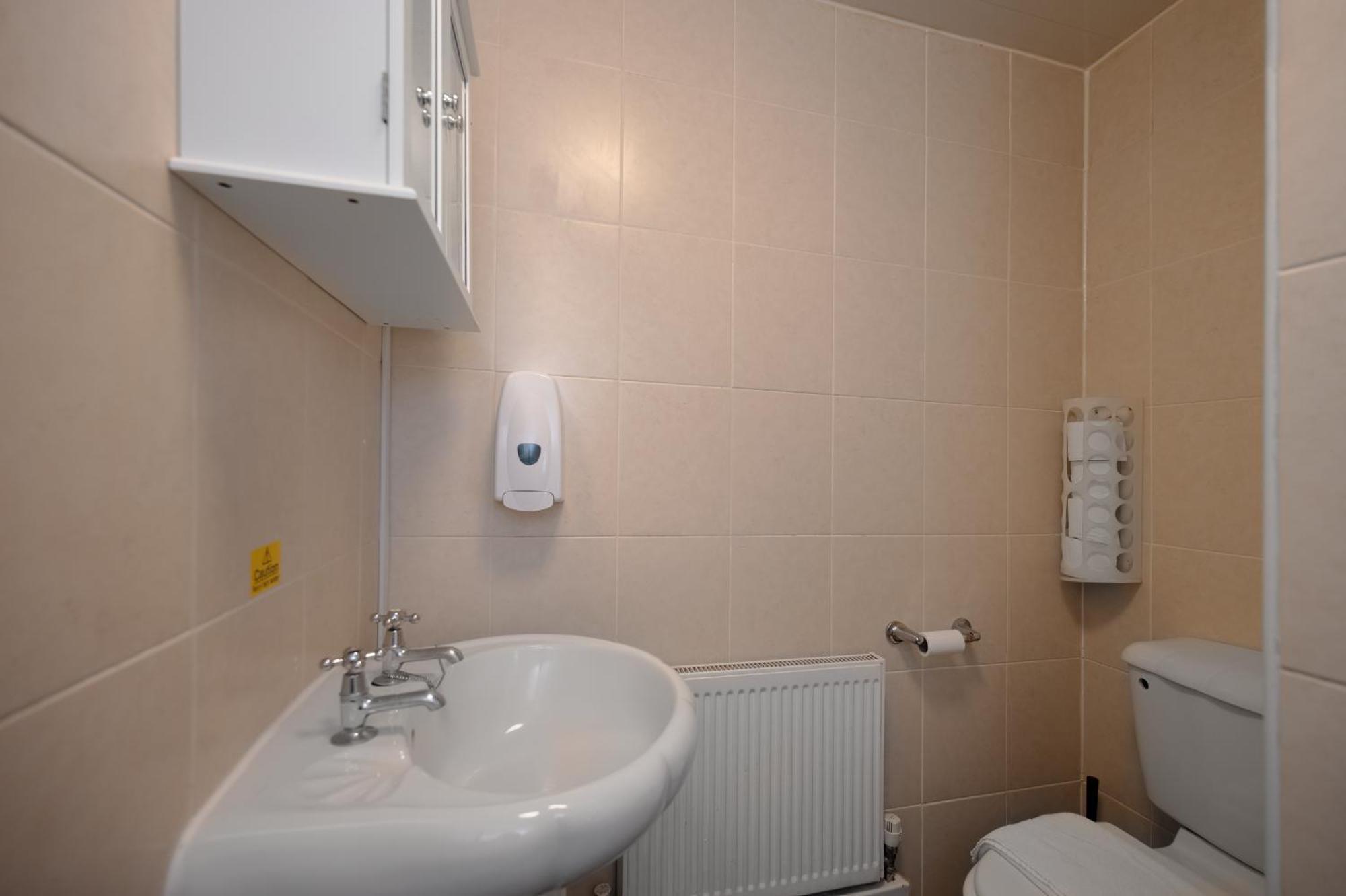 Flexistay Tulsi Aparthotel Croydon Buitenkant foto