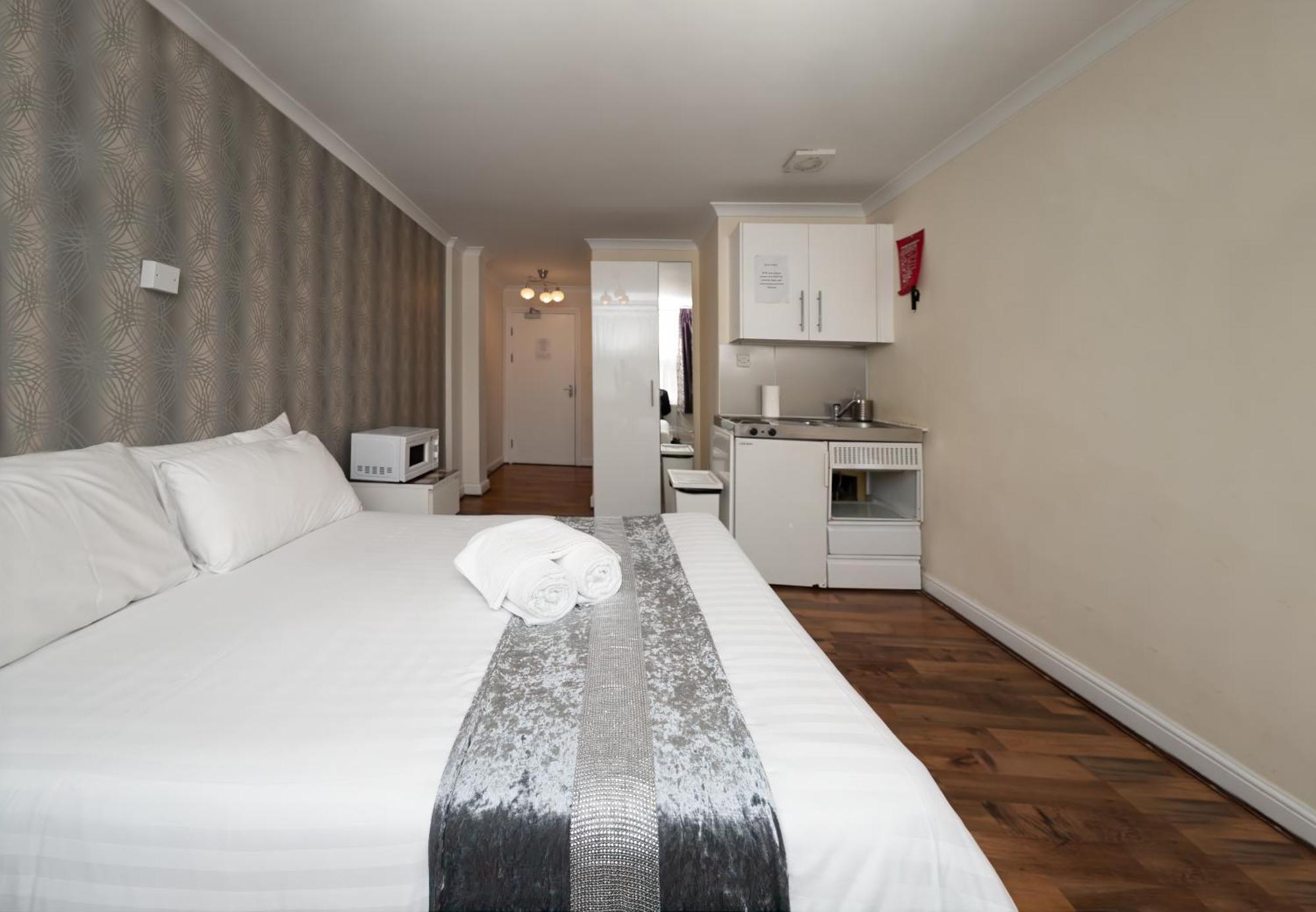 Flexistay Tulsi Aparthotel Croydon Buitenkant foto