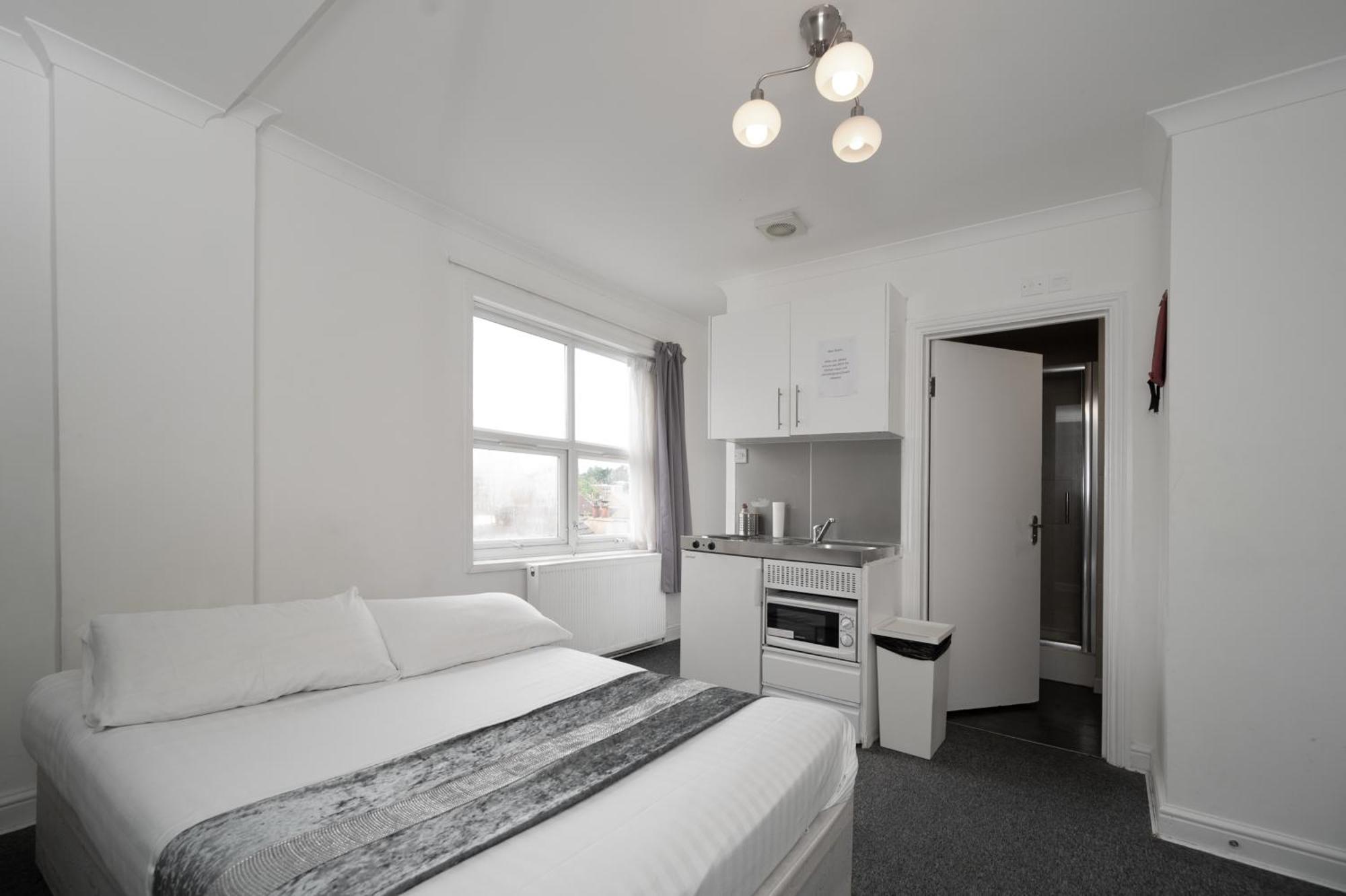 Flexistay Tulsi Aparthotel Croydon Buitenkant foto