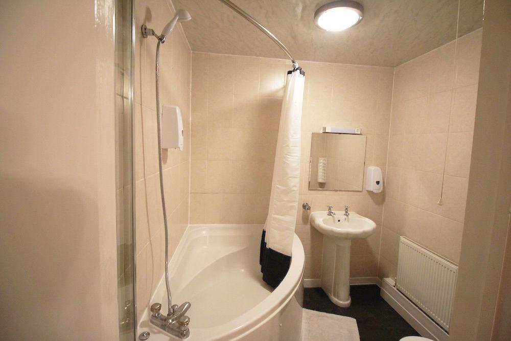 Flexistay Tulsi Aparthotel Croydon Buitenkant foto
