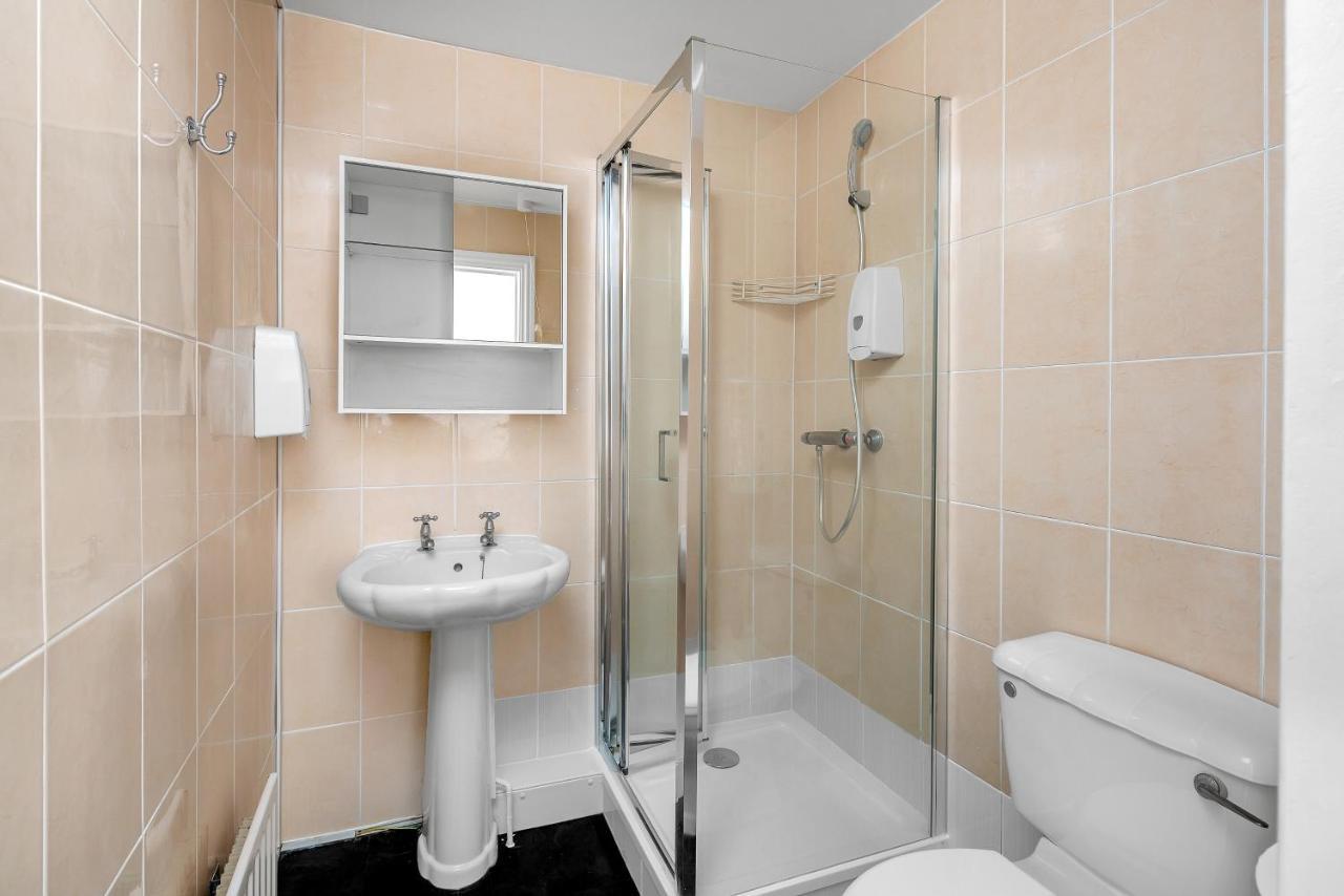 Flexistay Tulsi Aparthotel Croydon Buitenkant foto